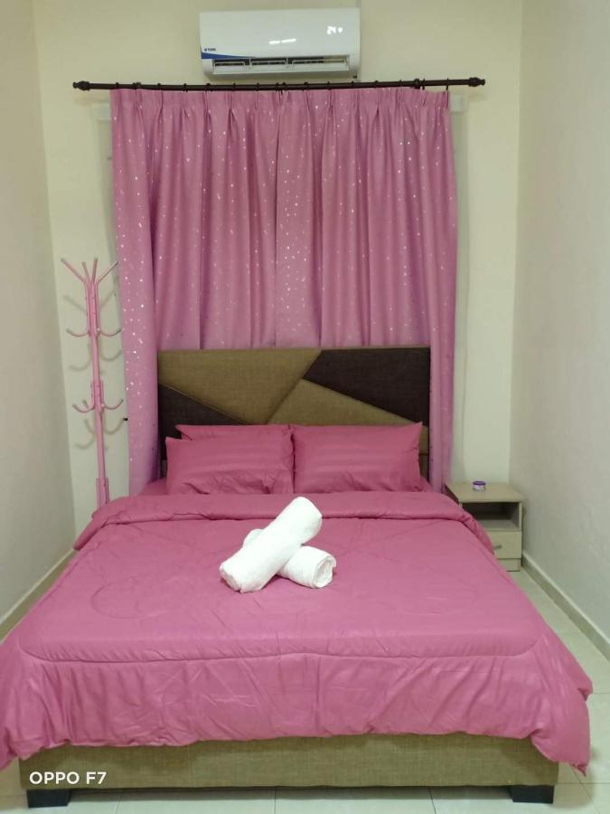 Melissa Homestay Merlimau エクステリア 写真
